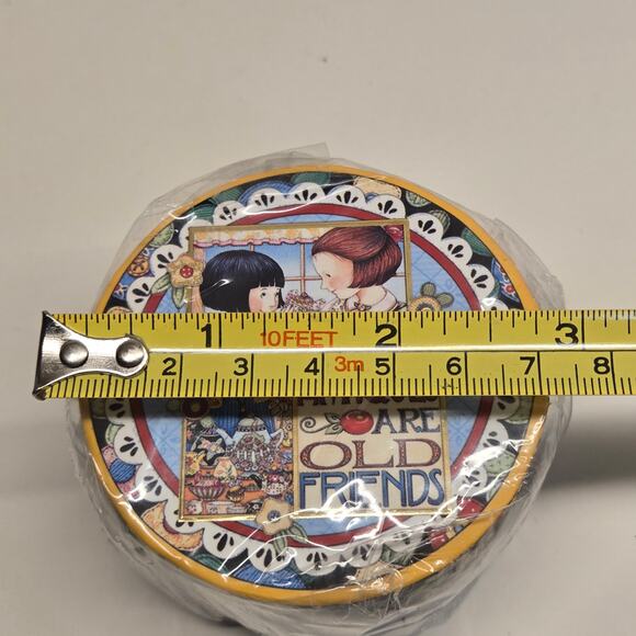 Mary Engelbreit Inspirational Quote Round “Tin-Style” Paper Boxes – Set of 6 - Picture 6 of 7